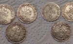 3 pièces de type 4 Sols au traitants en argent de Louis XIV trouvées par Damien et son Teknetics T2