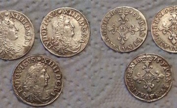 3 pièces de type 4 Sols au traitants en argent de Louis XIV trouvées par Damien et son Teknetics T2